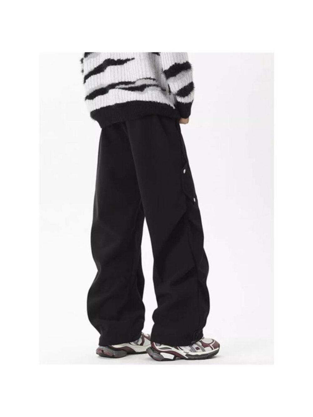 Men's Plus Size Loose Fit Cargo Pants with Drawstring - Picture 5 of 5